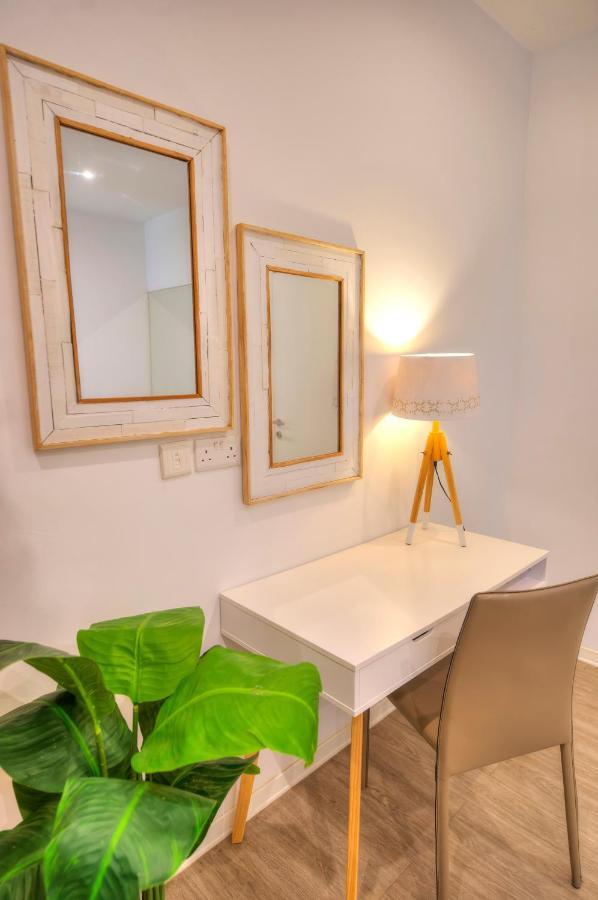 Spacious 4 Bedrooms With Sea View Balcony Goslm-3 Apartment *