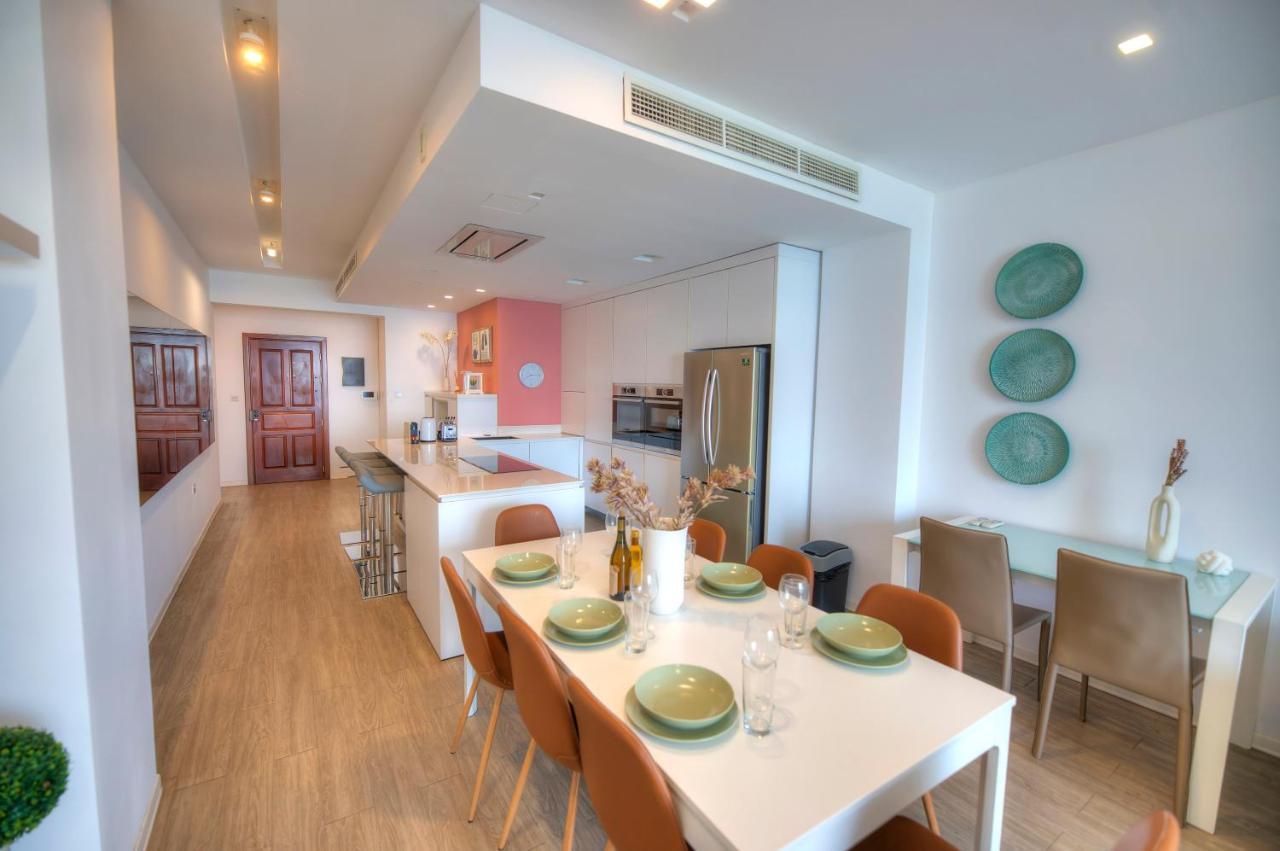 Appartement Spacious 4 Bedrooms With Sea View Balcony Goslm-3